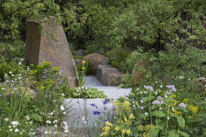 Rocks as a garden trend 2016 - Cleve West's M&G garden for the 2016 Chelsea Flower Show
