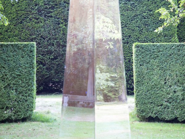 Use hedging as sculpture