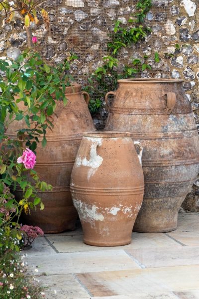 Garden urns